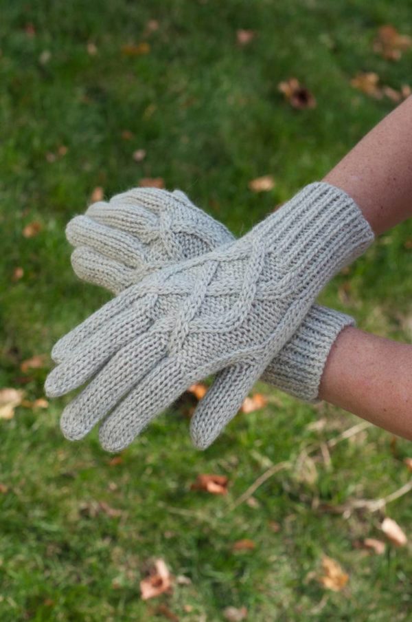 Pure Baby Alpaca Cable Knit Gloves