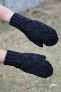 100% Pure Baby Alpaca Chunky Cable Mittens In Black