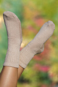 Wellness Casual Crew Alpaca Socks In Creamy Beige