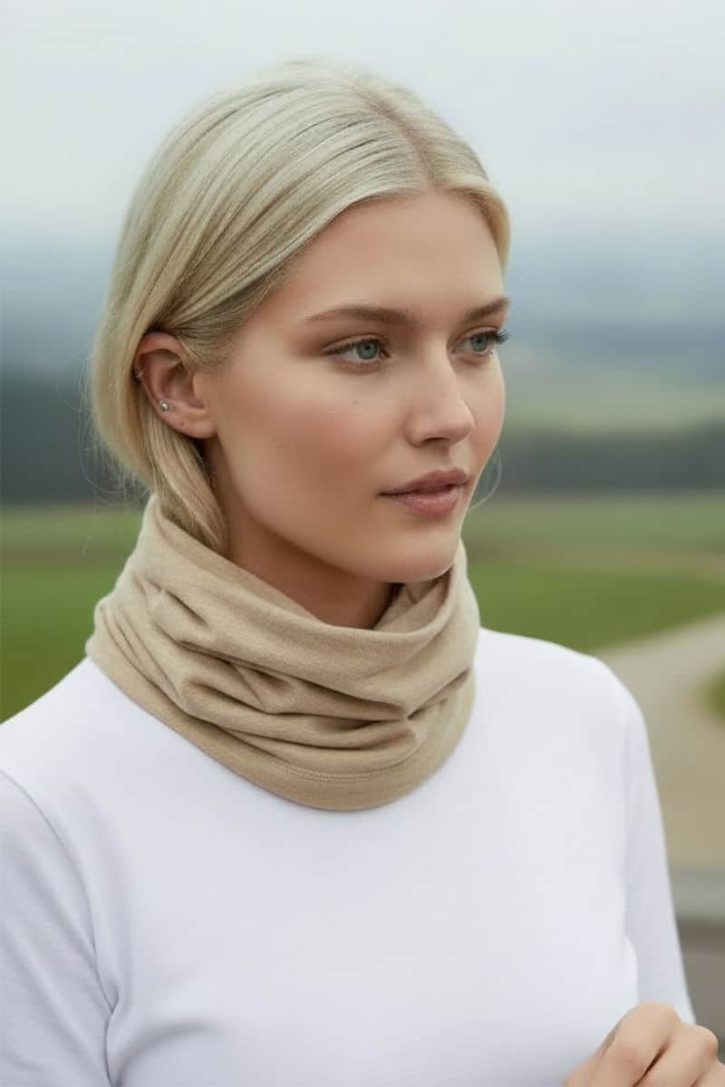 100% PURE BABY ALPACA NECK GAITER IN BEIGE