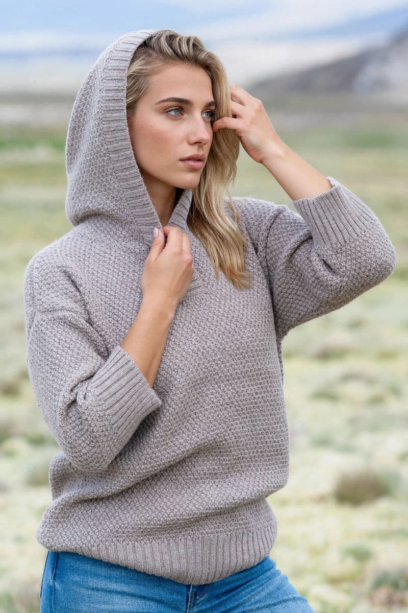 Al- Natural Baby Alpaca Hooded Pullover in Rose Grey