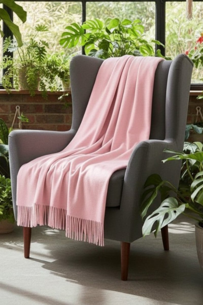 HOME PAGE WINTER CLEARANCE 100% Pure Baby Alpaca Sofa Throw in Light Pink